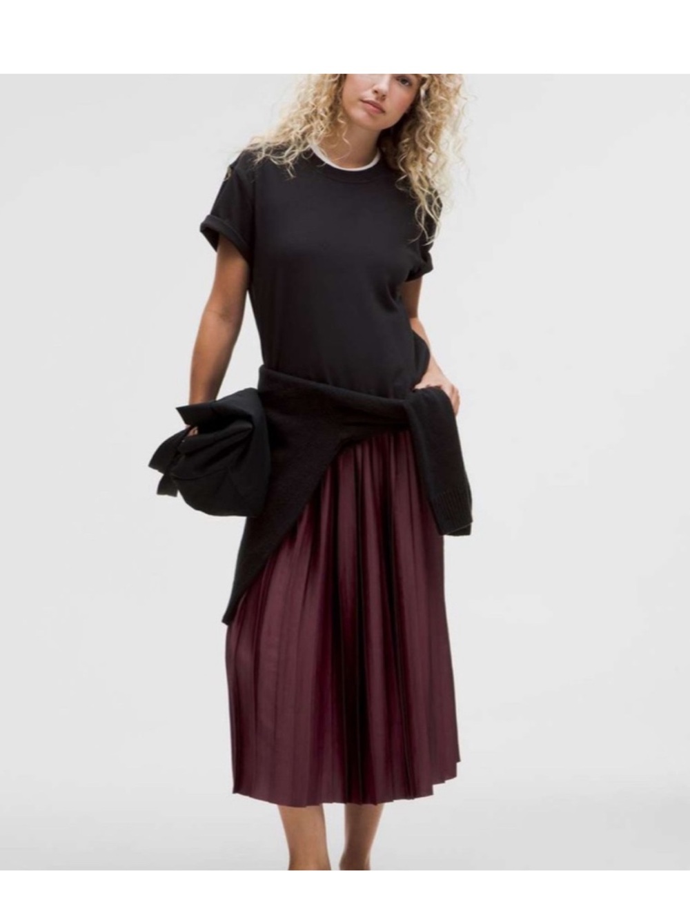 Lululemon satin pleated skirt